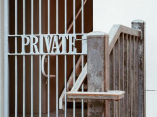 Zdjęcie do artykułu: Roszczenia z tytułu naruszenia prywatności – co mówią przepisy?